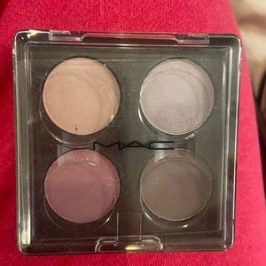 MAC In The Gallery Quad Palette